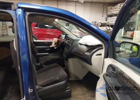 2011 Dodge Grand Caravan Mainstreet z USA, uszkodzony, nr VIN 2D4RN3DG0BR602698